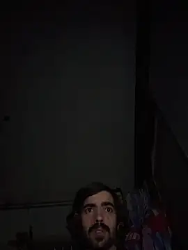 Snapshot of wolfwhite95 chatting on 10-08-25, 01:03 wolfwhite95 online show from 10-08-25, 01:03