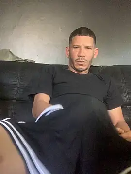 Snapshot of Chico_Bellaco chatting on 05-26-26, 02:13 Chico Bellaco online show from 05-26-26, 02:13