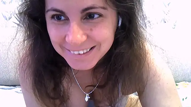 Snapshot of ShelaDiass chatting on 09-09-25, 12:43 ShelaDiass online show from 09-09-25, 12:43