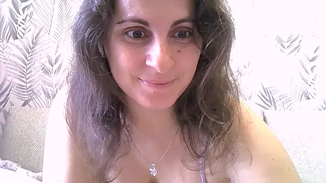 Snapshot of ShelaDiass chatting on 10-19-25, 03:07 ShelaDiass online show from 10-19-25, 03:07