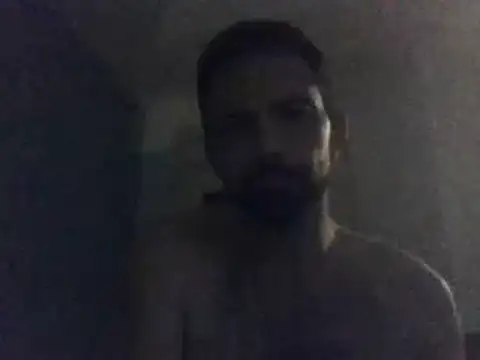 Snapshot of Romix2985 chatting on 12-06-24, 04:17 Romix2985 online show from 12-06-24, 04:17