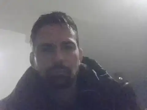 Snapshot of Romix2985 chatting on 12-24-24, 11:33 Romix2985 online show from 12-24-24, 11:33