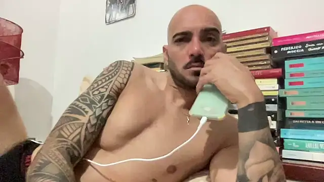 alessandromori91 online show from 06-19-26, 10:13