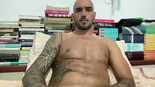 Snapshot of alessandromori91 chatting on 07-10-26, 11:18 alessandromori91 online show from 07-10-26, 11:18