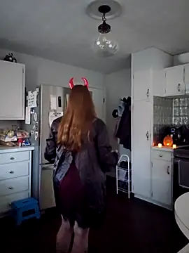 MsShelby40 online show from 10-31-25, 10:11