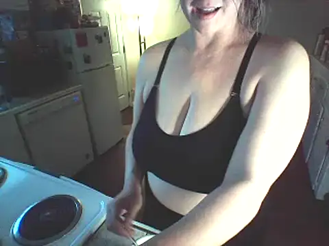 Snapshot of Big-Tits-McGee chatting on 03-04-25, 03:04 Big-Tits-McGee online show from 03-04-25, 03:04