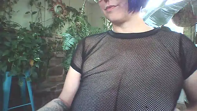 Snapshot of Big-Tits-McGee chatting on 10-14-25, 02:40 Big-Tits-McGee online show from 10-14-25, 02:40