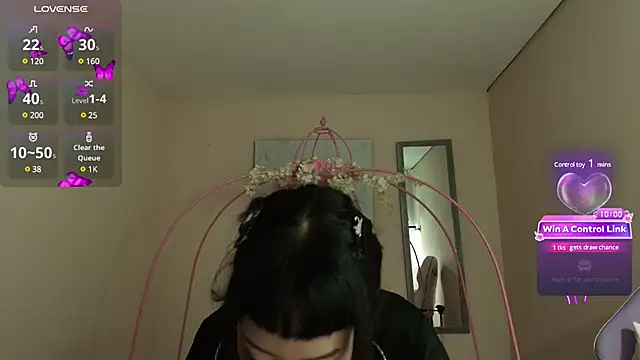 Violetta Suky online show from 02-17-25, 01:10