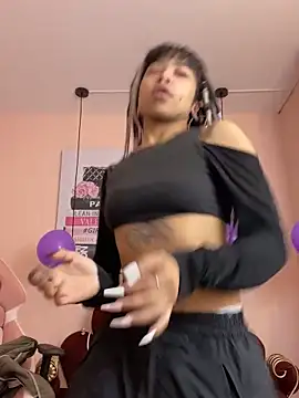 Violetta Suky online show from 10-18-25, 01:01