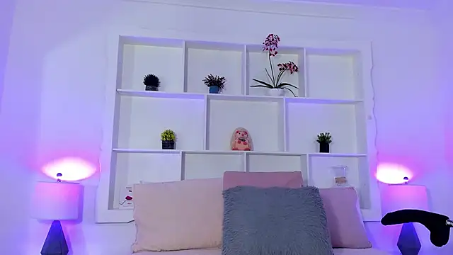 Snapshot of Jenifer_Diaz chatting on 10-09-25, 12:47 Jenifer Diaz online show from 10-09-25, 12:47