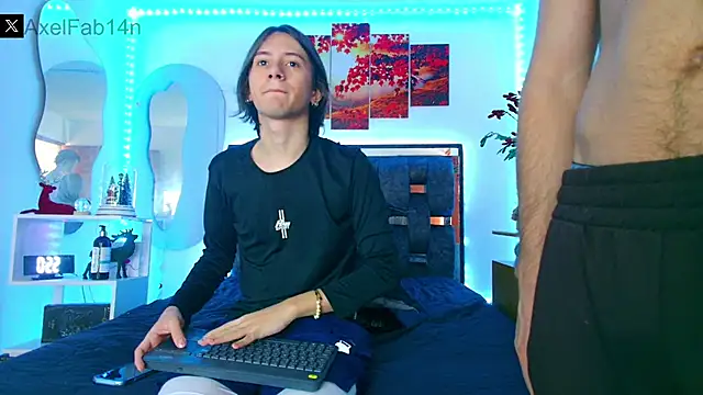 Snapshot of Alex_and_Fabian chatting on 01-07-25, 06:56 Alex and Fabian online show from 01-07-25, 06:56