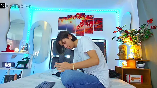 Snapshot of Alex_and_Fabian chatting on 01-14-25, 06:49 Alex and Fabian online show from 01-14-25, 06:49