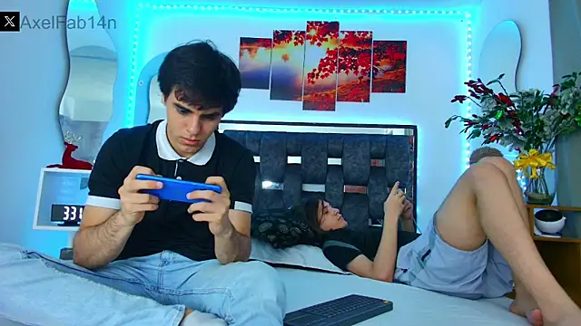 Snapshot of Alex_and_Fabian chatting on 01-15-25, 10:02 Alex and Fabian online show from 01-15-25, 10:02