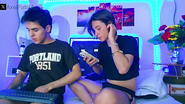 Snapshot of Alex_and_Fabian chatting on 01-23-25, 10:22 Alex and Fabian online show from 01-23-25, 10:22