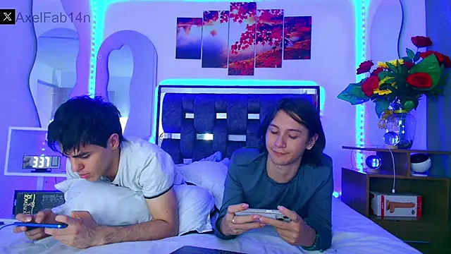 Snapshot of Alex_and_Fabian chatting on 01-24-25, 09:47 Alex and Fabian online show from 01-24-25, 09:47