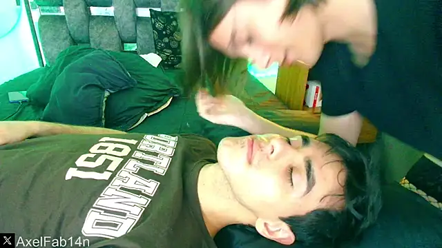 Snapshot of Alex_and_Fabian chatting on 02-03-25, 09:07 Alex and Fabian online show from 02-03-25, 09:07