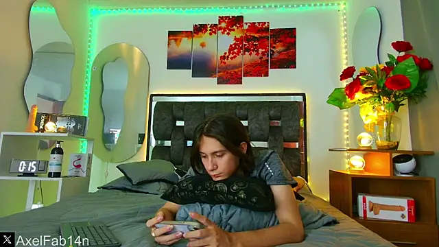 Snapshot of Alex_and_Fabian chatting on 02-11-25, 06:22 Alex and Fabian online show from 02-11-25, 06:22