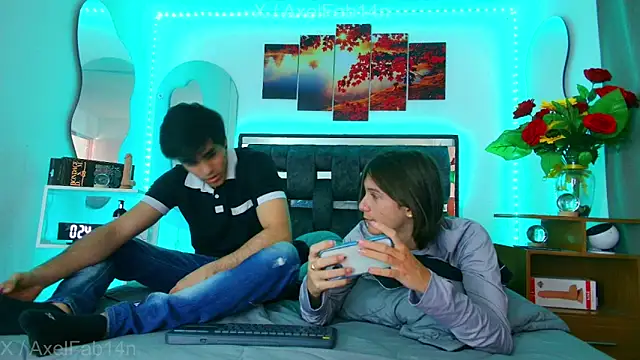 Snapshot of Alex_and_Fabian chatting on 03-13-25, 06:45 Alex and Fabian online show from 03-13-25, 06:45