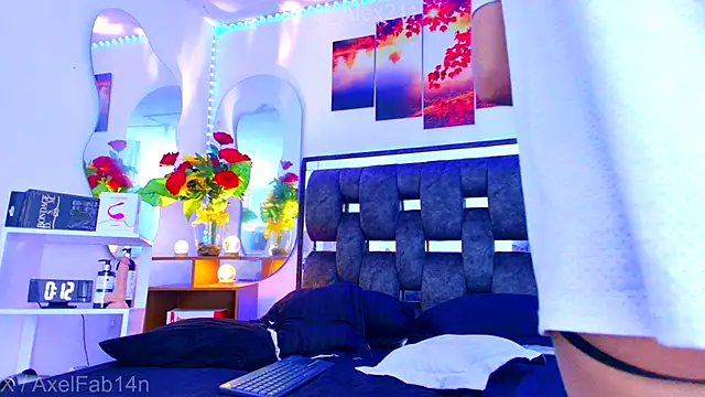 Snapshot of Alex_and_Fabian chatting on 09-21-25, 08:32 Alex and Fabian online show from 09-21-25, 08:32