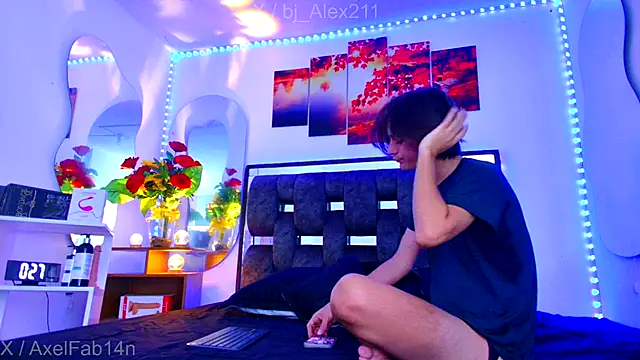 Snapshot of Alex_and_Fabian chatting on 09-23-25, 07:39 Alex and Fabian online show from 09-23-25, 07:39