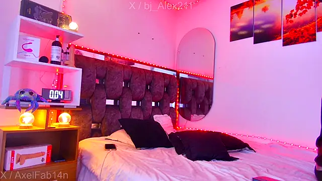 Snapshot of Alex_and_Fabian chatting on 11-09-25, 08:40 Alex and Fabian online show from 11-09-25, 08:40