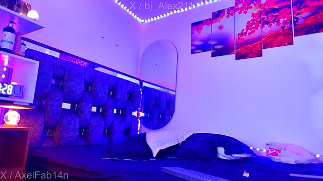 Snapshot of Alex_and_Fabian chatting on 11-18-25, 08:35 Alex and Fabian online show from 11-18-25, 08:35