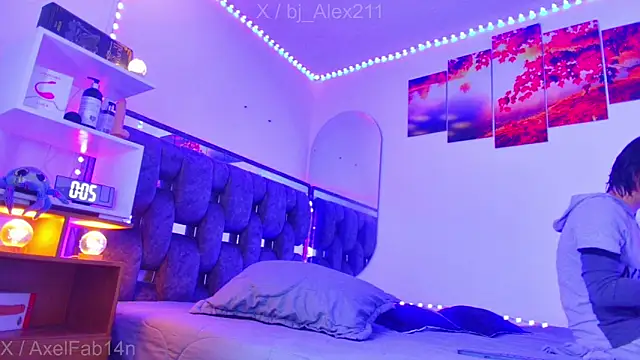 Snapshot of Alex_and_Fabian chatting on 11-19-25, 08:31 Alex and Fabian online show from 11-19-25, 08:31