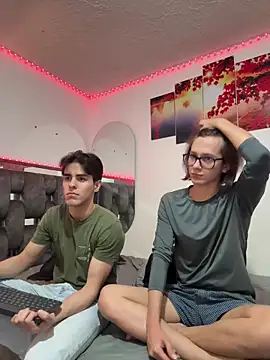 Alex and Fabian online show from 03-01-26, 04:58