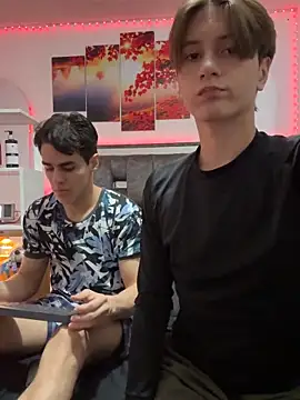 Alex and Fabian online show from 04-15-26, 02:18