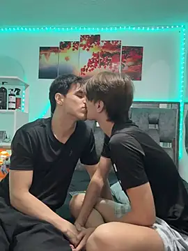 Alex and Fabian online show from 04-18-26, 02:37