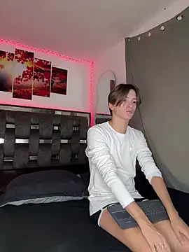 Alex and Fabian online show from 07-15-26, 03:12