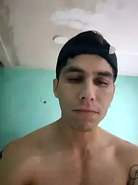 Snapshot of EddyMezo chatting on 01-12-25, 04:31 EddyMezo online show from 01-12-25, 04:31