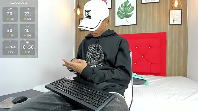 Snapshot of Hotkoljeixxx chatting on 12-17-24, 03:17 Hotkoljeixxx online show from 12-17-24, 03:17