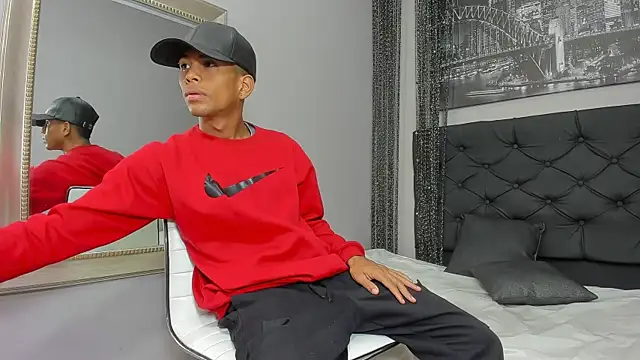 Snapshot of Hotkoljeixxx chatting on 01-08-25, 03:08 Hotkoljeixxx online show from 01-08-25, 03:08