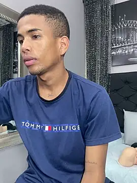 Snapshot of Hotkoljeixxx chatting on 02-08-25, 04:14 Hotkoljeixxx online show from 02-08-25, 04:14