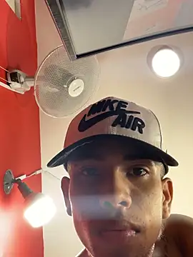 Snapshot of Hotkoljeixxx chatting on 11-26-25, 07:04 Hotkoljeixxx online show from 11-26-25, 07:04