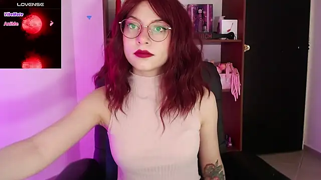 Snapshot of Celeste_Ford_18 chatting on 11-29-25, 03:59 Celeste Ford 18 online show from 11-29-25, 03:59