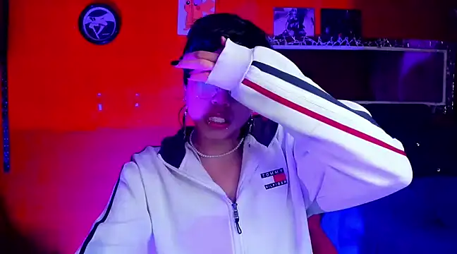 AnggelONfiree online show from 02-11-25, 05:05