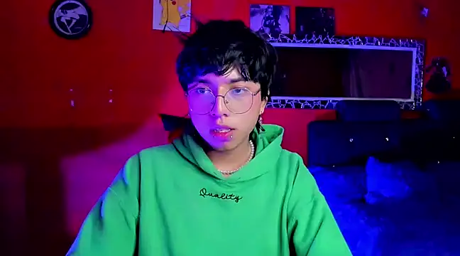 AnggelONfiree online show from 02-15-25, 09:49