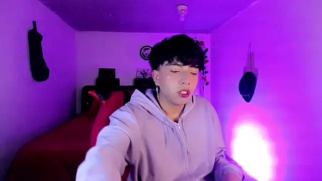 AnggelONfiree online show from 12-21-25, 08:21