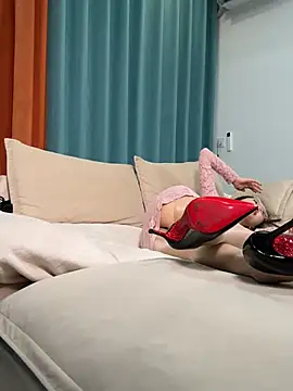 Snapshot of moneymaker_taipei chatting on 03-07-25, 11:51 moneymaker taipei online show from 03-07-25, 11:51