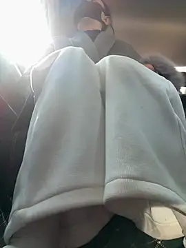 Snapshot of moneymaker_taipei chatting on 02-12-26, 04:07 moneymaker taipei online show from 02-12-26, 04:07