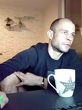 Snapshot of Zbochunec chatting on 03-01-25, 08:31 Zbochunec online show from 03-01-25, 08:31