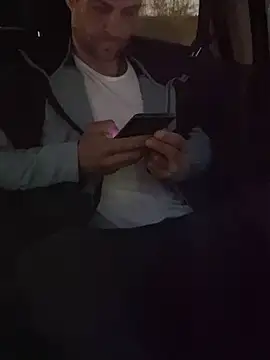 Snapshot of Zbochunec chatting on 03-16-25, 05:39 Zbochunec online show from 03-16-25, 05:39