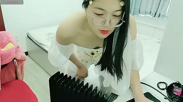 luoxuwen online show from 01-15-25, 02:27