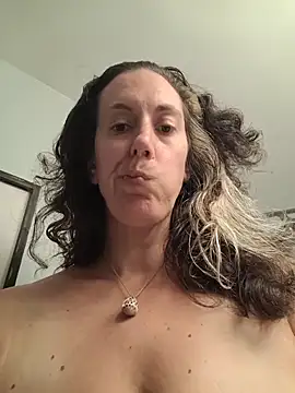 BonfireBonnie online show from 07-07-26, 01:37
