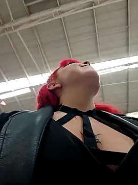 Snapshot of madelaine- chatting on 02-18-25, 07:09 madelaine- online show from 02-18-25, 07:09