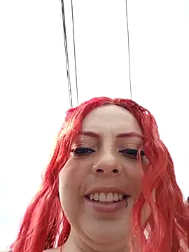 Snapshot of madelaine- chatting on 02-20-25, 07:52 madelaine- online show from 02-20-25, 07:52