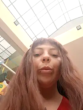 Snapshot of madelaine- chatting on 03-11-25, 08:53 madelaine- online show from 03-11-25, 08:53