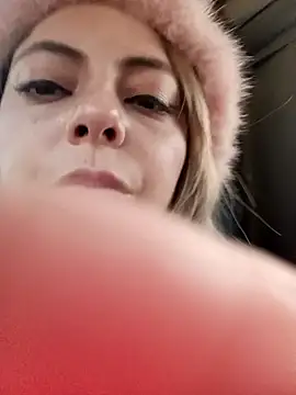 madelaine- online show from 12-13-25, 07:53